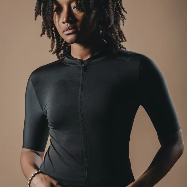negro 1 JERSEY ADVANCED MUJER / NEGRO